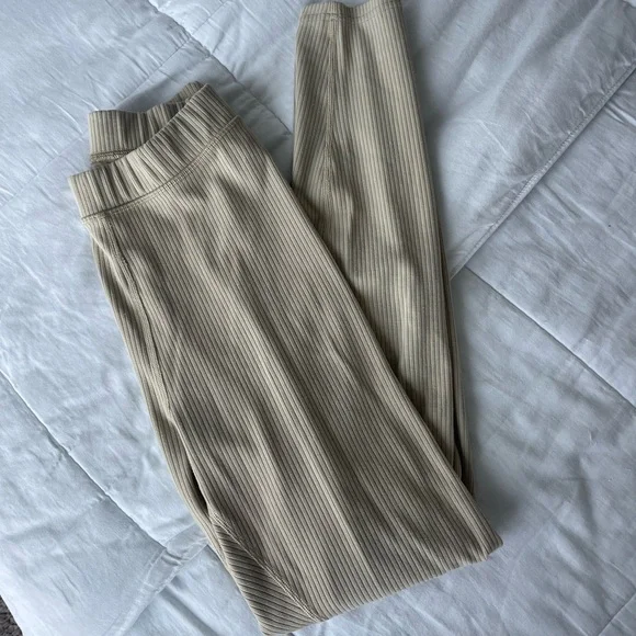 Ribbed high waisted 7/8 legging - Picture 1 of 3